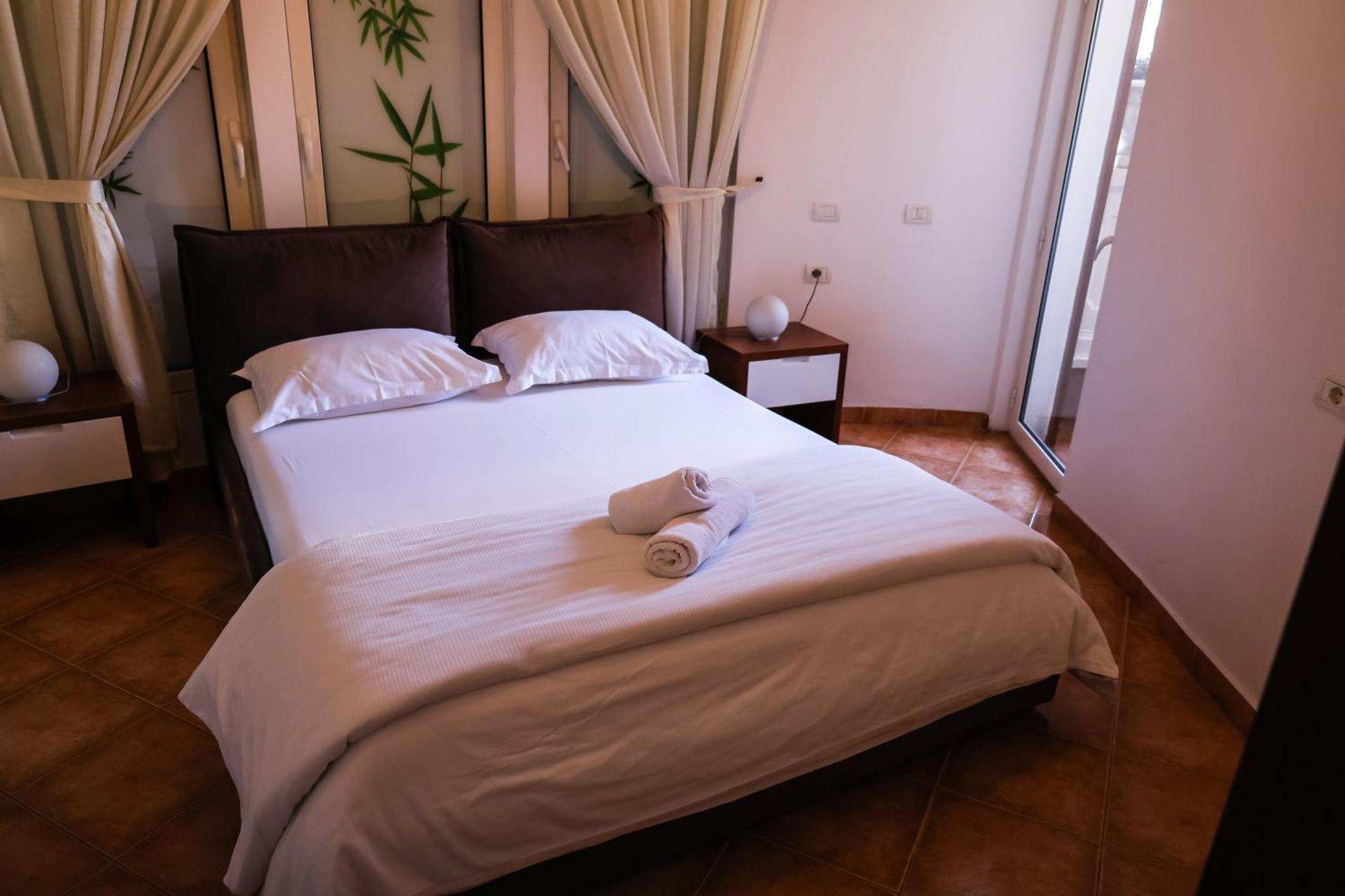 Cosmo Beach Hotel Durrës Pokoj fotografie